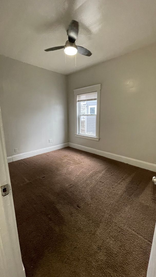 Building Photo - Completely remodeled 2 bedroom apartment n...