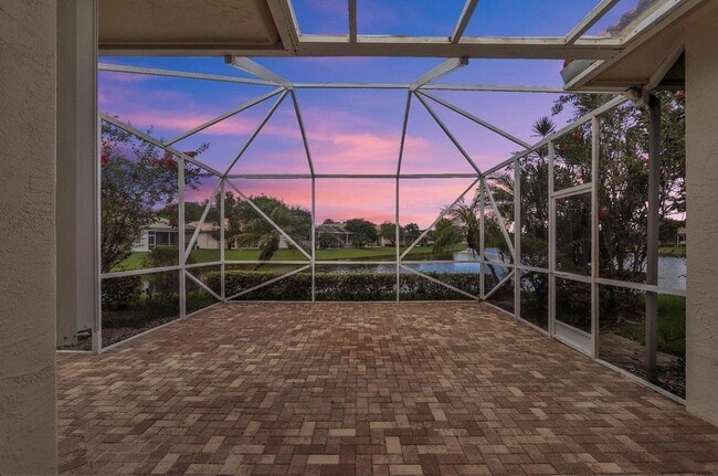 Building Photo - 9183 Bay Point Cir