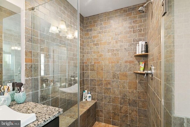 Building Photo - 1001 N 3rd St