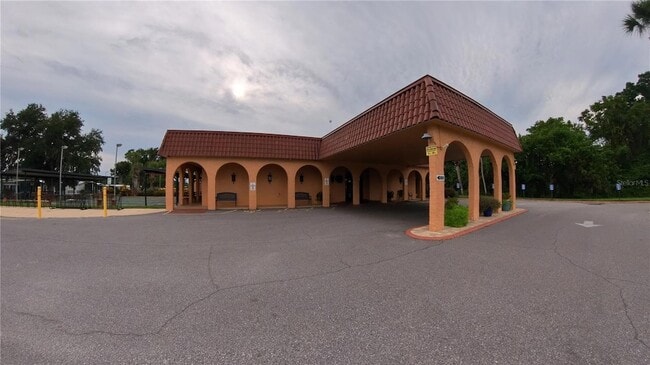 Building Photo - 2055 S Floral Ave