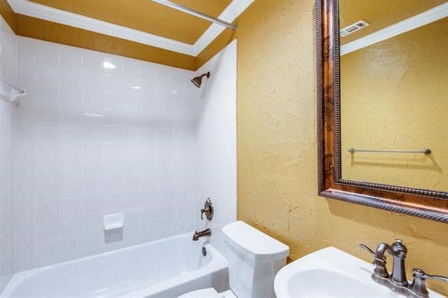 Building Photo - 725 Saxon Trail