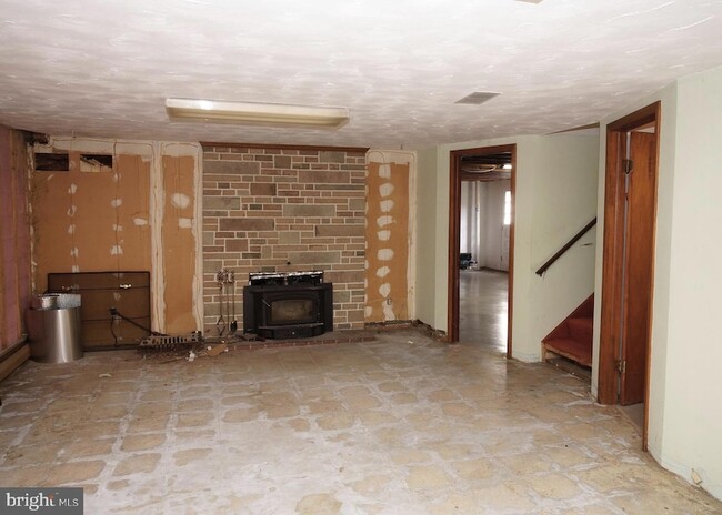 Building Photo - 7135 Bowers Rd