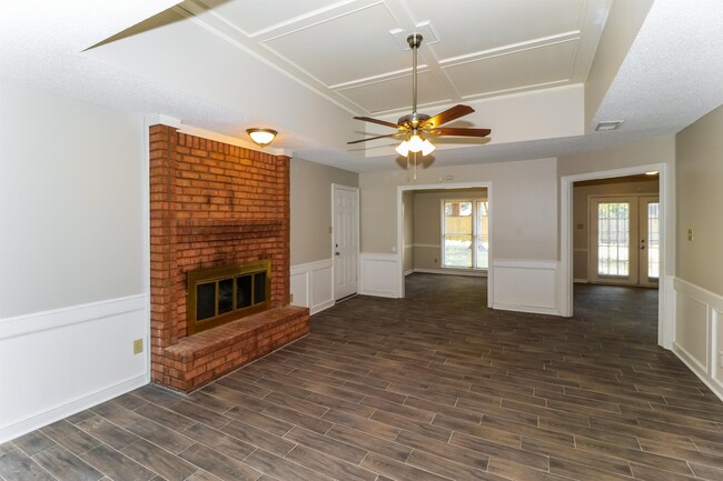 Building Photo - 8247 Timber Creek Dr