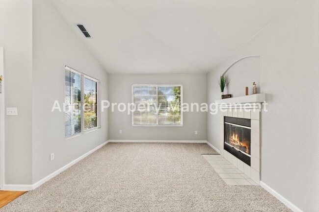 Building Photo - 10093 Oglethorpe Way