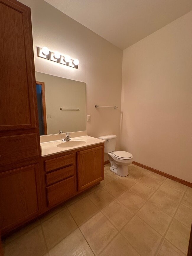 Building Photo - 4221 Owl Creek Dr