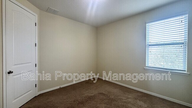 Building Photo - 13833 Bridgewater Crossings Blvd