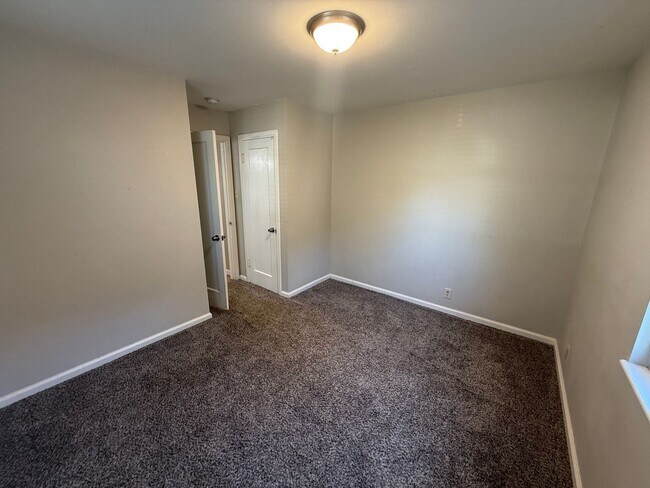 Building Photo - Cozy & Stylish Home Near Anschutz