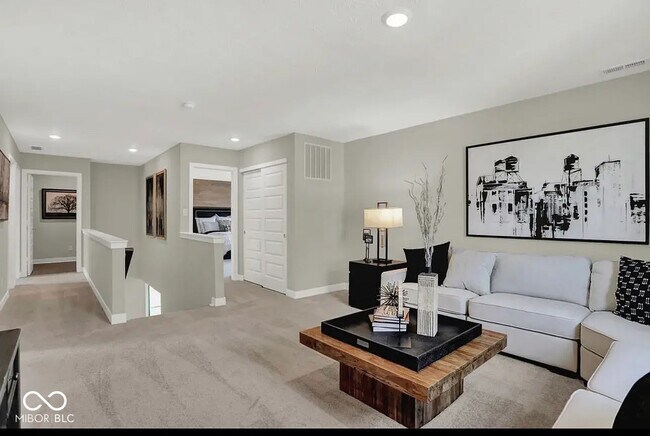 Building Photo - 16935 Sherwin Ct