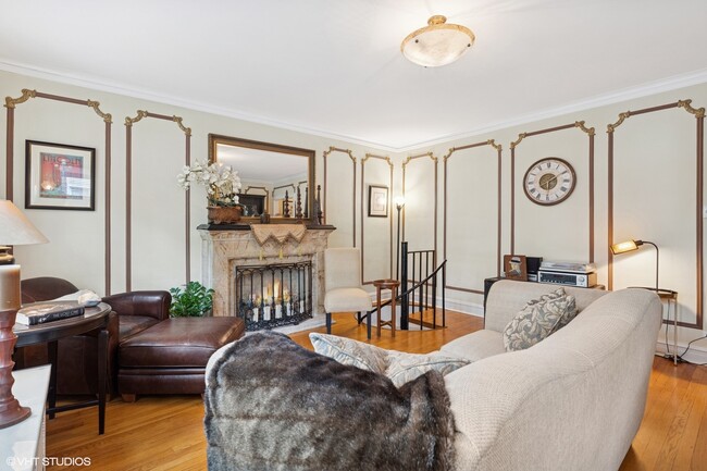 Building Photo - 5146 N Leavitt St