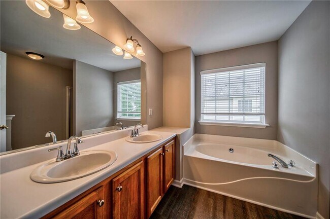 Building Photo - 3329 Chastain Landings Ct