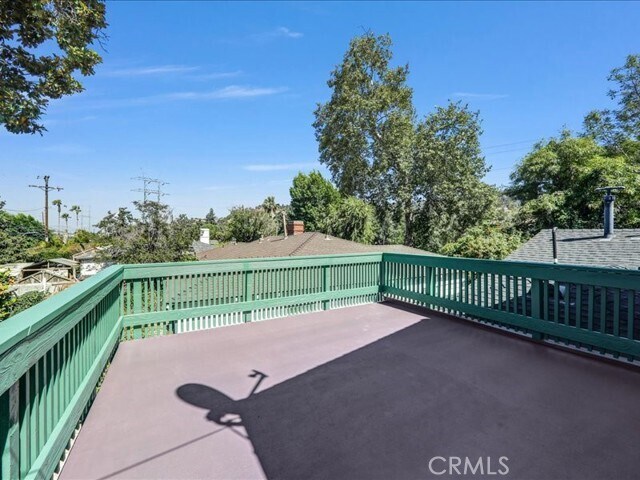 Building Photo - 1315 W Valley Heart Dr