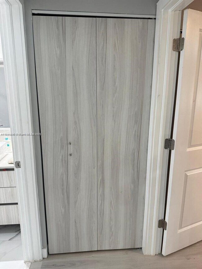 Building Photo - 275 NE 18th St