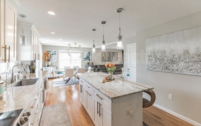 Building Photo - 1 Sourwood Cir