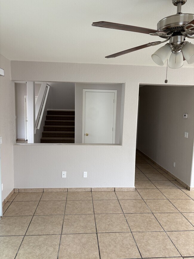 Building Photo - 2648 S 84th Gln