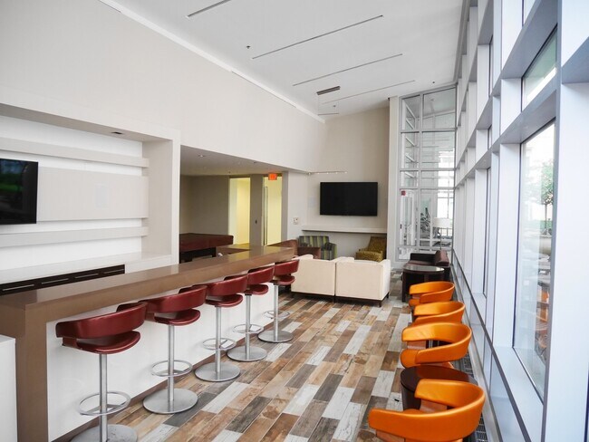 Building Photo - Modern 1-Bedroom Condo in One Independence...