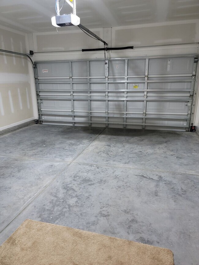 Building Photo - Coastal Point