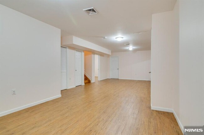 Building Photo - 1503 Whitney Ln