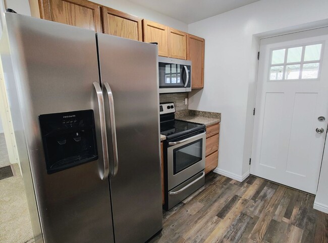Building Photo - Beautiful 2 Bd 2 Bath Home in Murray