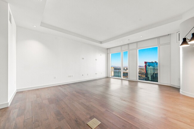 Building Photo - Stunning North Strip/City views from this UNFURNISHED 1+Den/1.5ba residence.