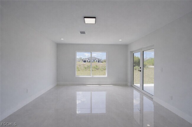 Building Photo - 4529 18th St SW