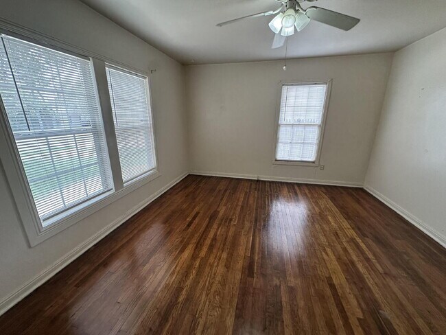 Building Photo - First Months Free! Four Bedroom in Tech Te...