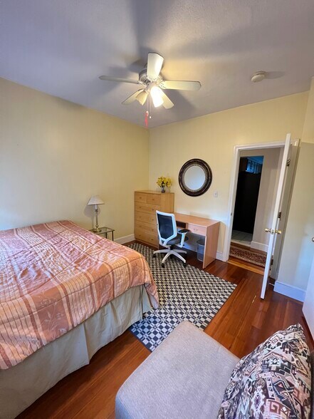 Furniture Included: Bed# 2 - 558 Washington St