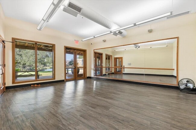 Building Photo - 236 Egret Ln