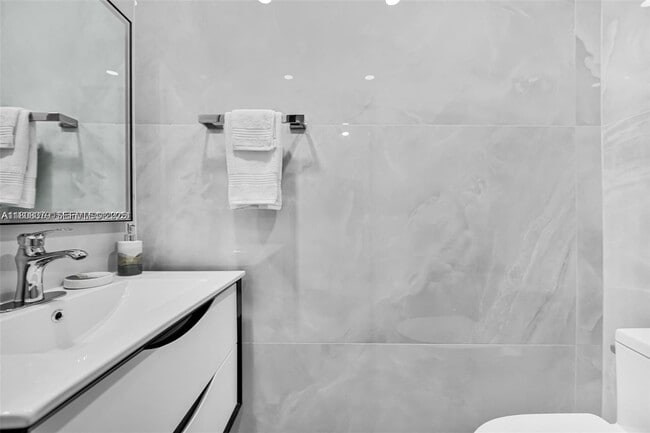 Building Photo - 7335 SW 104th St