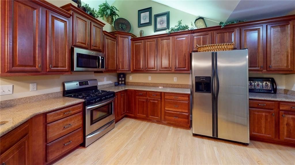 Building Photo - 100 Highlands Ridge Pl