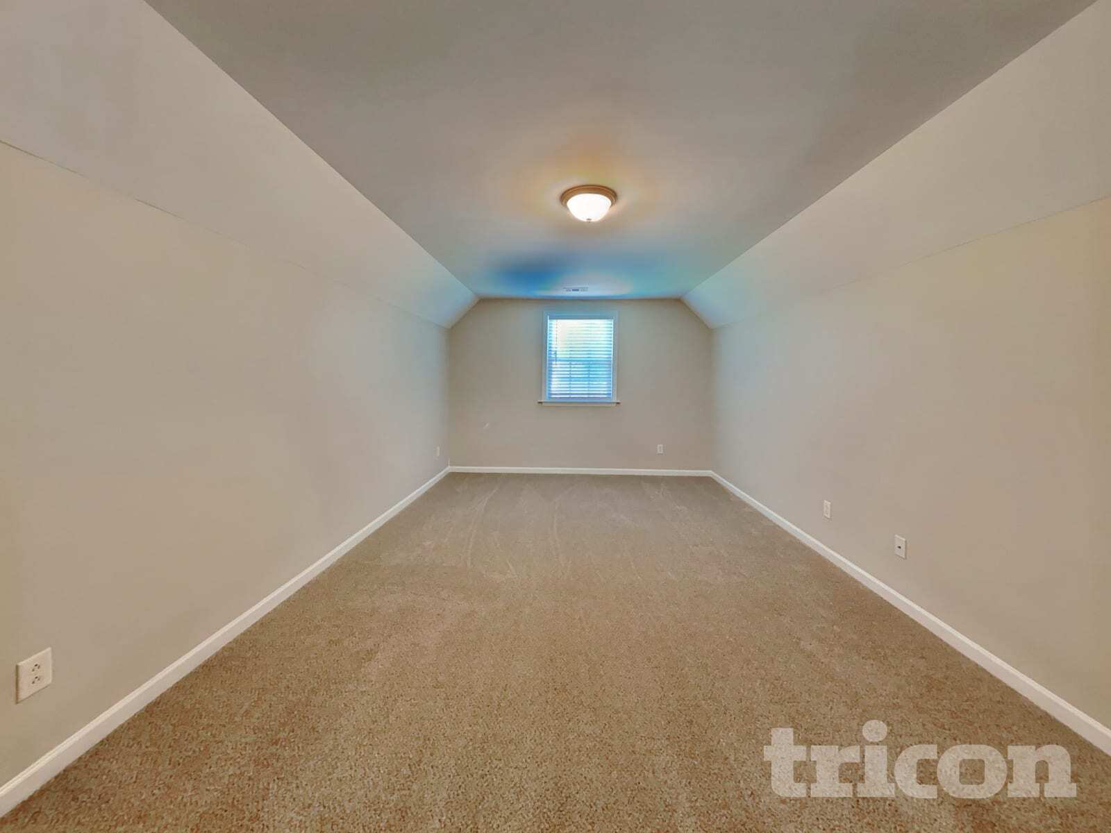 Building Photo - 2104 Bradbury Ct