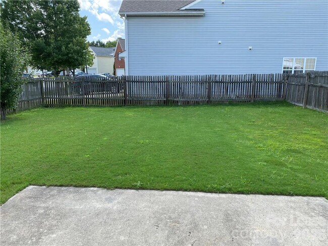 Building Photo - 17332 Newlands Corner Ln