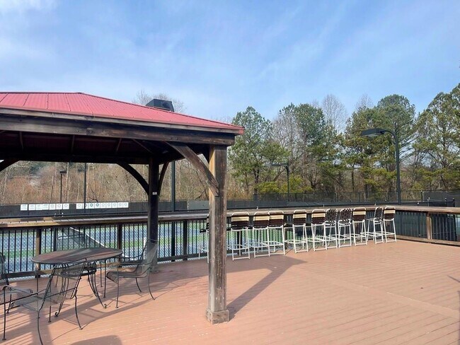 Building Photo - 1550 Argonne Ln