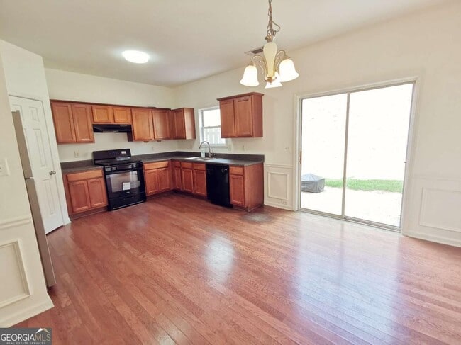 Building Photo - 2073 Executive Dr