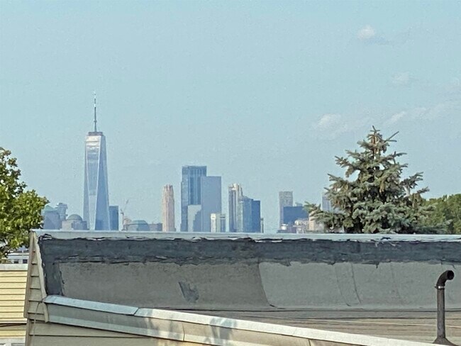 Building Photo - 176 Avenue F