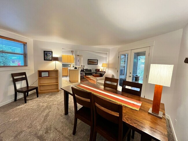 Building Photo - Historic Fort Ward Townhome on Bainbridge Island