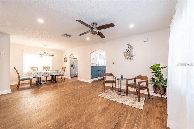Building Photo - 13116 Fennway Ridge Dr