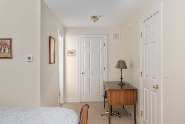 Building Photo - 53 Gables Dr