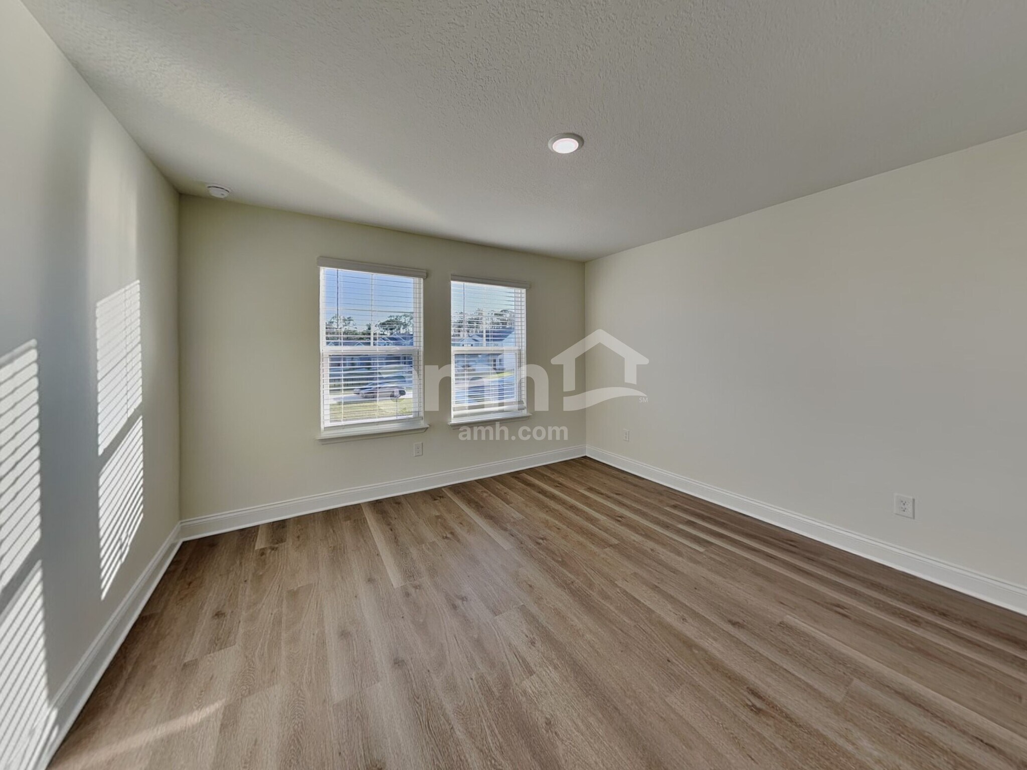 Building Photo - 2508 Feather Crst Dr