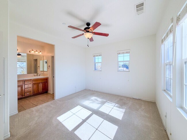 Building Photo - 8262 Onyx St