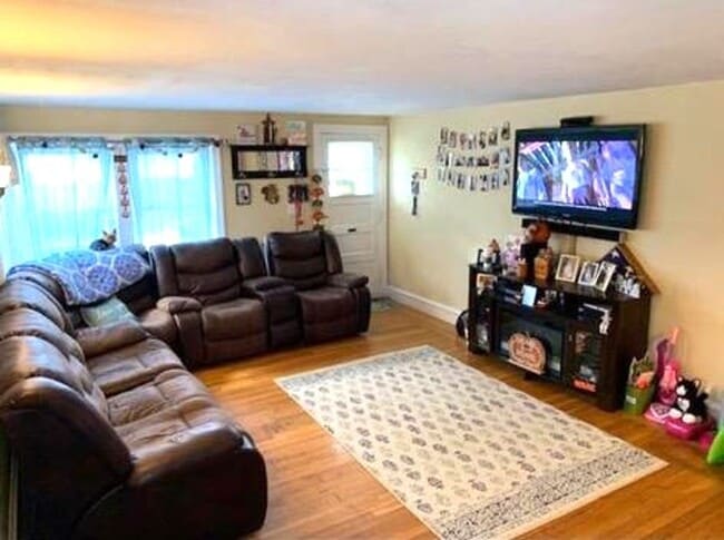 Building Photo - Cranston/Garden City – Two Bed Duplex - 2020