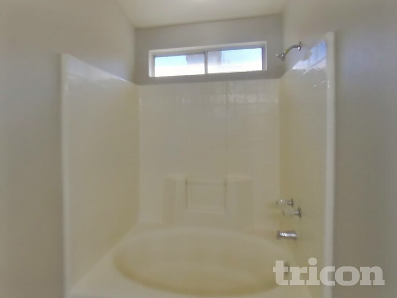 Building Photo - 2188 Alisa Maria Way