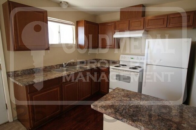 Building Photo - Cute & Cozy 1-bedroom, 1-bath now availabl...