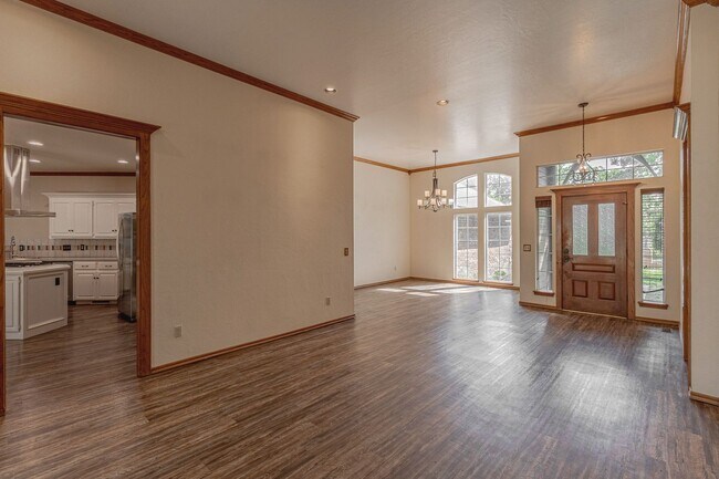 Building Photo - Beautiful 4-Bedroom, 3-Bath Home with 3-Ca...