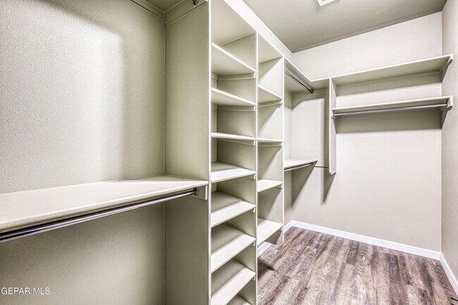 Building Photo - 12315 Houghton Springs Dr