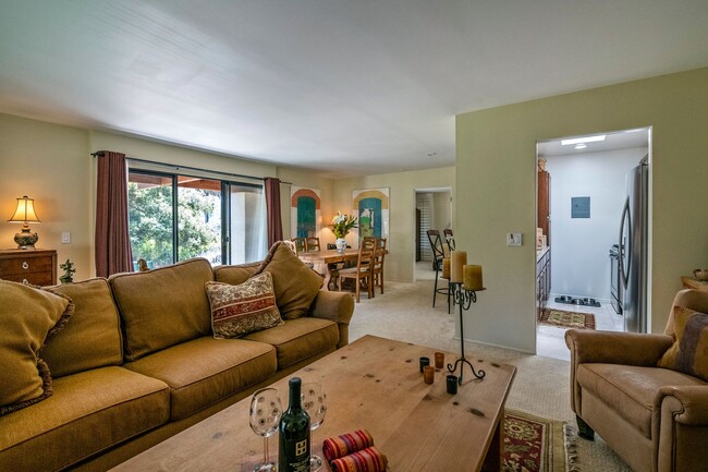 Building Photo - Dream Casita in Hope Ranch!