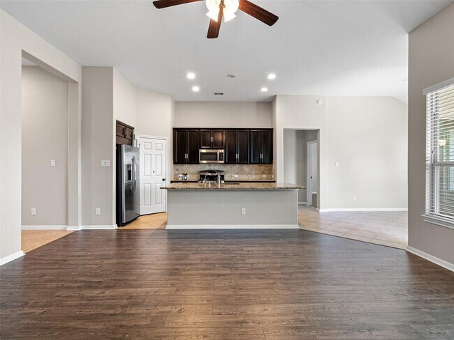Building Photo - 16906 Wedgeside Pk