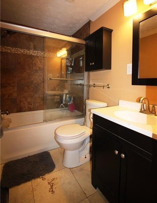 Building Photo - Beautiful Mid Entry Home in a Quiet Neighborhood