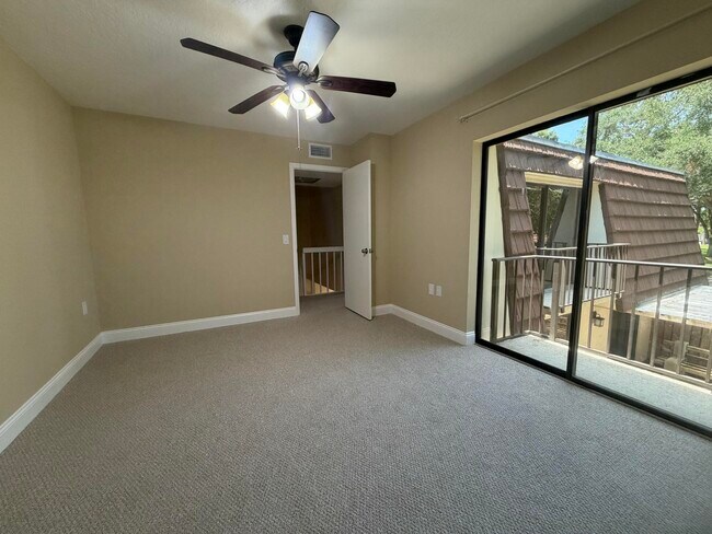 Building Photo - 2407 24th Ln