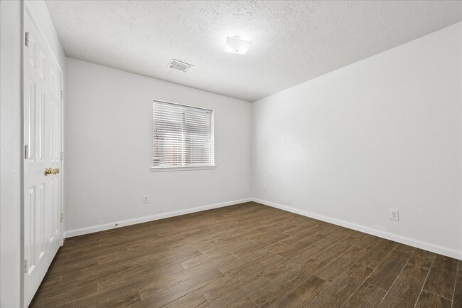 Building Photo - 10414 Chelsea Brook Ln