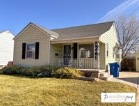 Building Photo - Charming 2BD/2BA Home with a Full Basement!